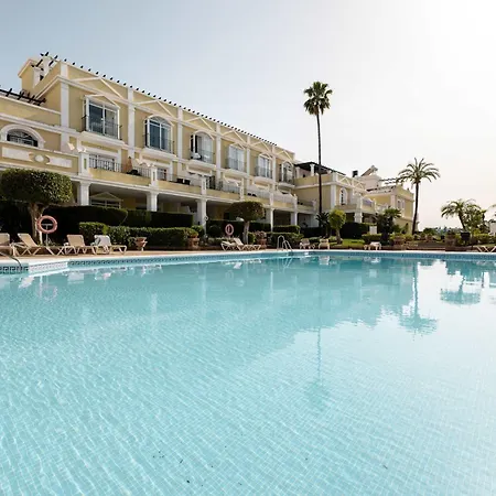 Aloha Gardens Rooftop Terrace Pools Views 마르베야